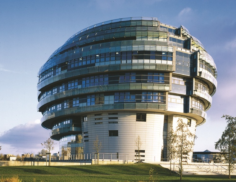 Blickfang: Hier verbinden sich Medizin und Service-Gedanke – International...