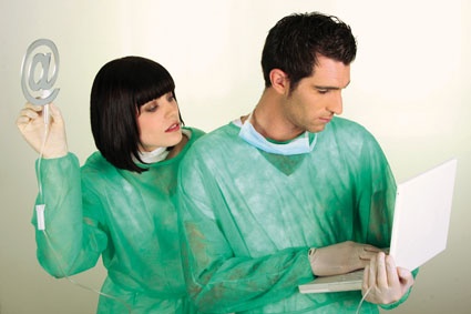 Online Marketing unter Einbeziehung von Facebook, Twitter und Google+ wird...