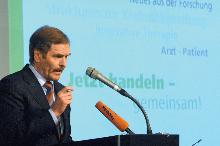 Prof. Dr. Michael Bamberg, Präsident der Deutschen Krebsgesellschaft e.V.,...