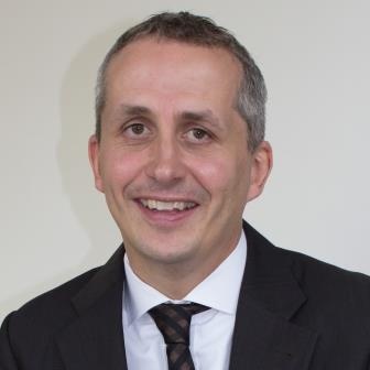 Stephen Brenzek, Leiter des Gesundheitsmanagements der AXA Krankenversicherung