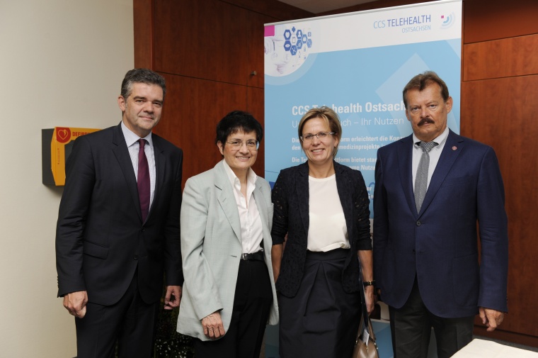 Dr. Axel Wehmeier, Prof. Ruth H. Strasser, Staatsministerin Barbara Klepsch und...