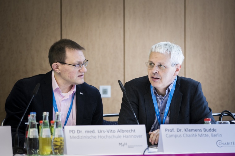 Mittags-Symposium „Digitale Infektionsprävention: Mit eHealth Patienten...