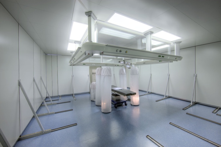 Forschungs-OP an der Technischen Hochschule Mittelhessen, mit TAV-Zuluftdecke...