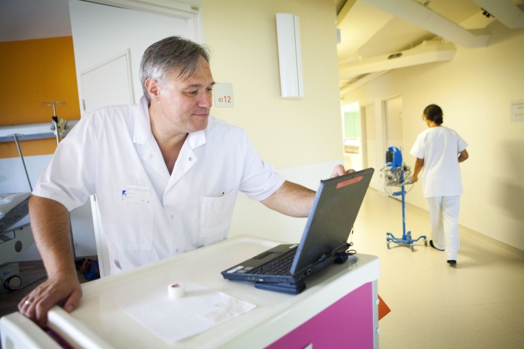 Nuance setzt Zeichen für Pflegedigitalisierung