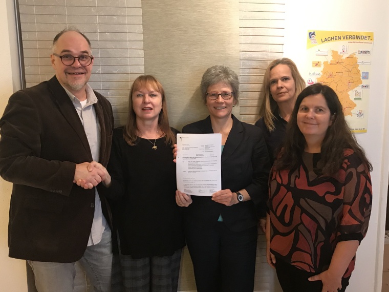 Prof. Dr. M. Bossle (li.), Prof. Dr. I. Tischner (3.v.li.) u. B. Rathwallner...