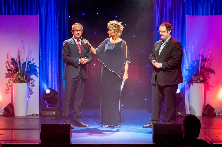 Stellvertretend für das ganze Team des Hormonzentrums für Kinder und...