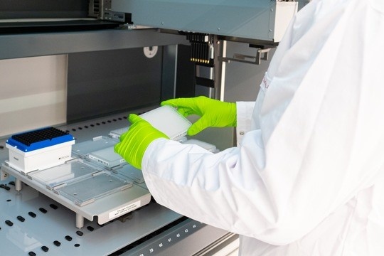 DKMS Life Science Lab