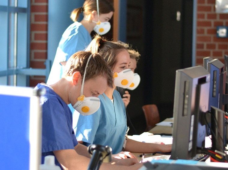 Heinsberg-Studie: Studentische Hilfskräfte halfen bei der Probennahme in...