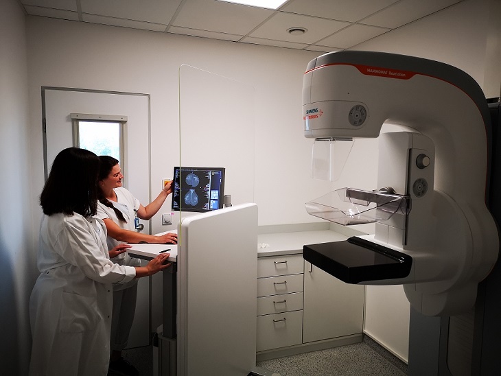 Neues Mammographie-Gerät im Krankenhaus Porz am Rhein. Foto: Krankenhaus Porz...