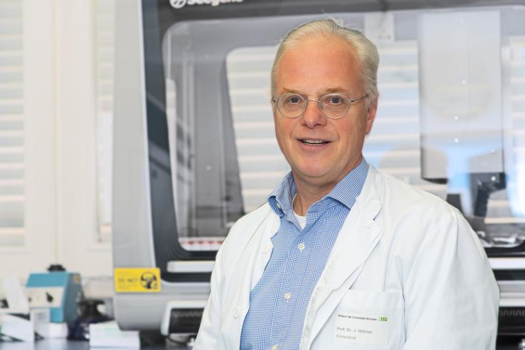 Prof. Dr. Johannes Hübner, Leiter der Abteilung für pädiatrische...