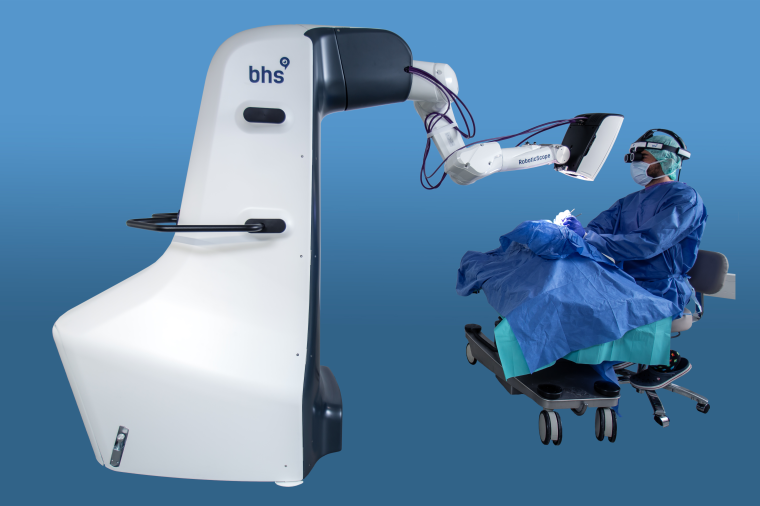 Das 3D-Operationsmikriskop RoboticScope wird mit Kopfbewegungen gesteuert und...
