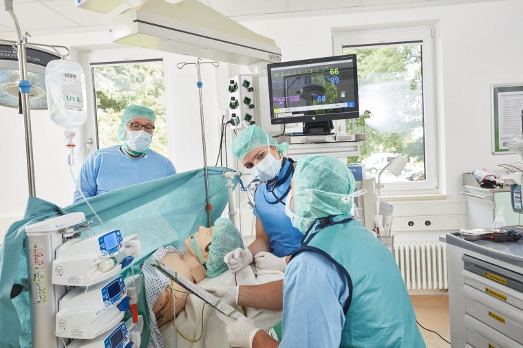 Simulationstraining Anästhesie | Helios SiNA