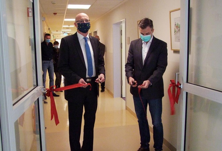 Landrat Ludger Weskamp und Architekt Andreas Plümacher eröffnen feierlich den...