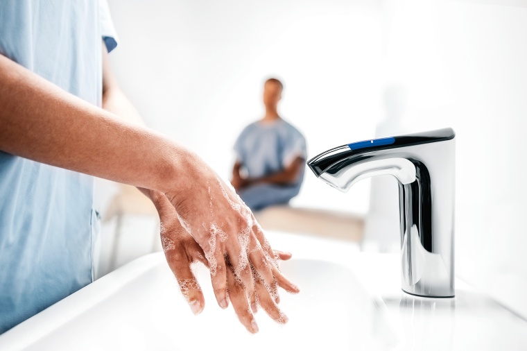 Erfüllt höchste Hygienestandards: die neue Waschtischarmatur von Rada