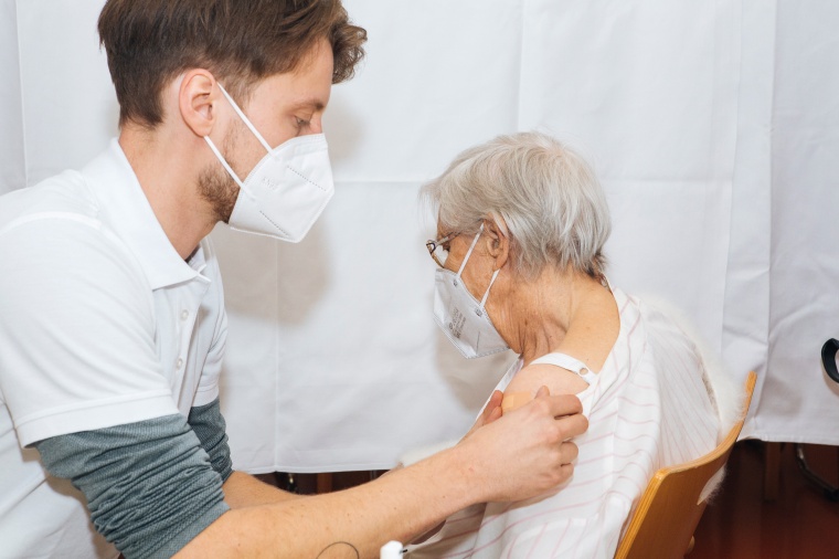 In Alten- und Pflegeheimen in Stuttgart und den umliegenden Landkreisen haben...