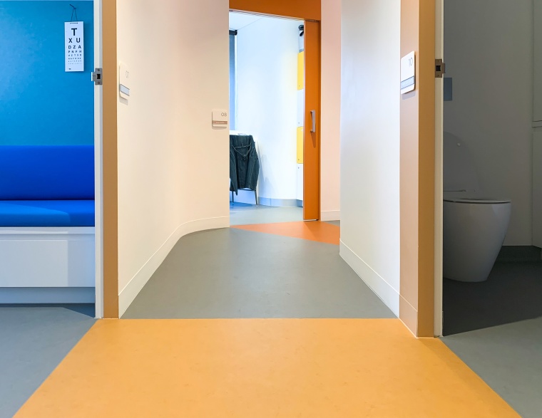 Altro Orchestra sorgt für hohen Gehkomfort in den Räumen. Foto: Altro