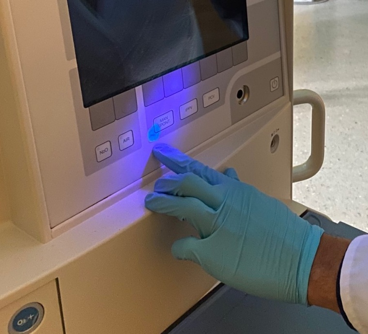 Überprüfung eines Medizinprodukts bezüglich der Reinigbarkeit mittels eines...