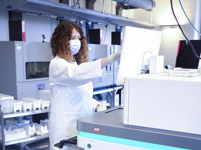 Mithilfe der Hochdurchsatz-Sequenzierung, so wie hier von Melanie Schlapkohl...