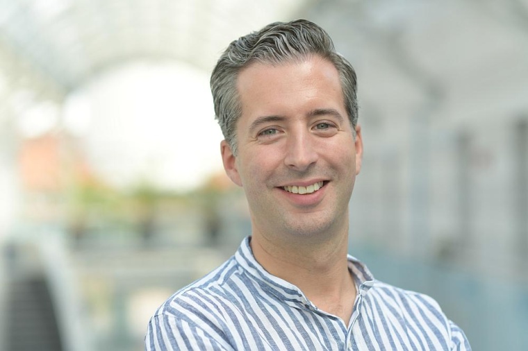 PD Dr. med Anton Henssen bekommt den Nachwuchspreis des Berliner...