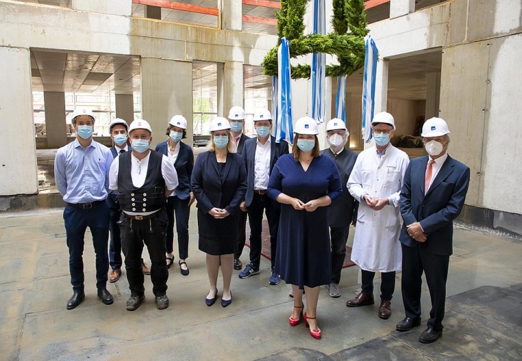 Richtfest der Martini-Klinik mit Wissenschaftssenatorin Katharina Fegebank,...
