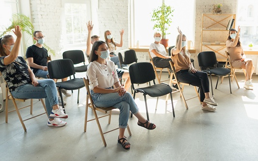 Präsenz-Seminare in Zeiten von Corona werden unter strenger Einhaltung der...