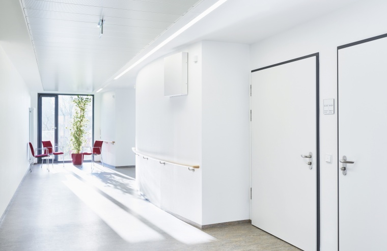 Antibakterielle und antivirale Oberflächen, dort wo’s nötig ist: Zum...