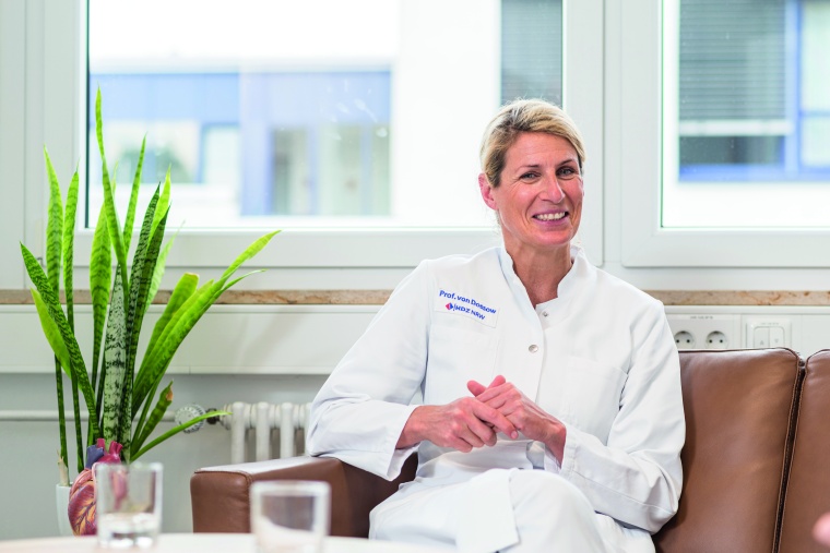 Prof. Dr. Vera von Dossow: „Ich erwarte am Tag vor der OP für meine...