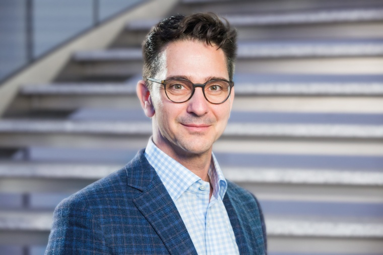 Prof. Dr. Kümmel, Direktor der Klinik für Senologie, Interdisziplinäres...