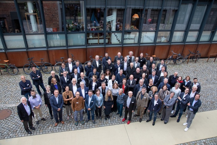 Gut besucht: Gruppenbild auf dem Herbsttreffen der AKG. © Cornelia Normann |...