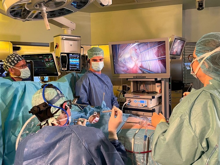 Minimalinvasive Rekonstruktion der Mitralklappe am Deutschen Herzzentrum...