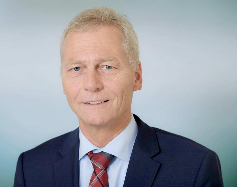 Dr. Klaus Schmolling © Schön Klinik