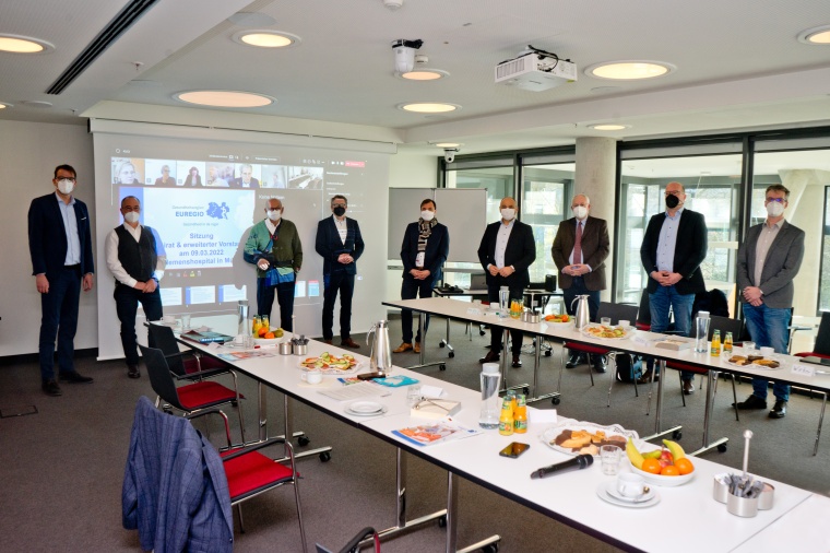 (v.l.) Sitzung des Beirates und erweiterten Vorstandes der Gesundheitsregion...