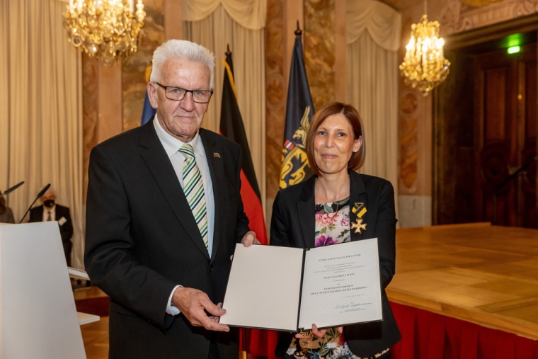 Ministerpräsident Winfried Kretschmann überreichte Katrin Lichy im Schloss...