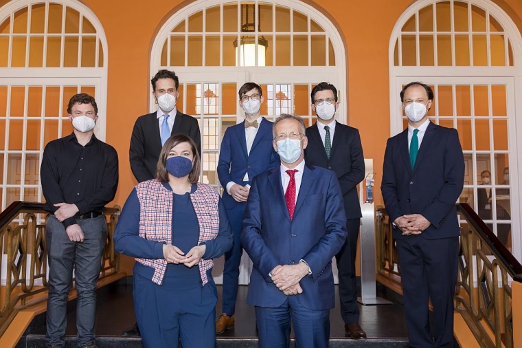 Die vier UKE-Nachwuchsforscher: (v.l.) Fabian Heinrich, Dr. Filip Berisha, Dr....