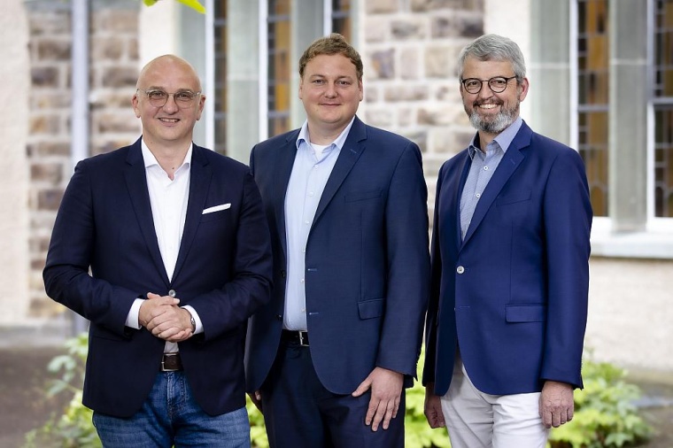 So präsentiert sich die neue Geschäftsführung der St. Augustinus Gruppe ab...