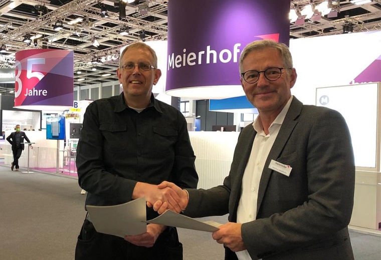 Rainer Denker, Kaufmännischer Direktor am Kreisklinikum Siegen (links) und...