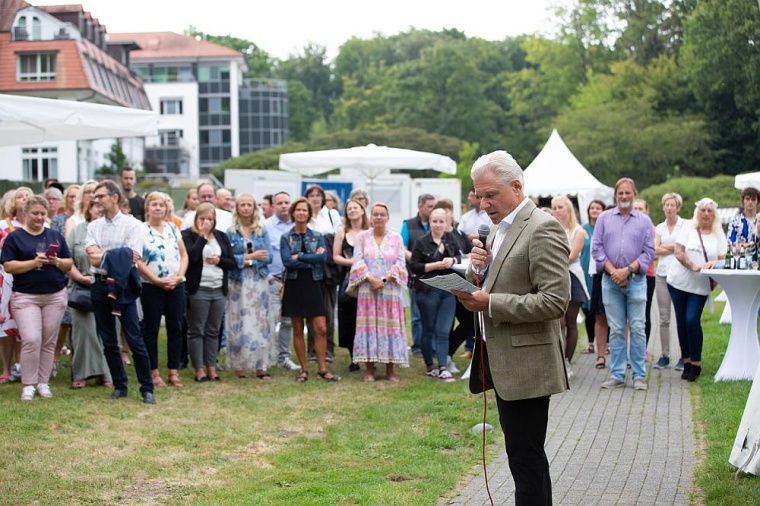 Dr. Christian Rotering verabschiedet sich nach 30 Jahren Manhagen in den...
