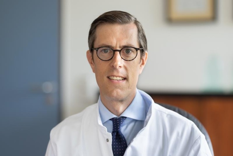 Prof. Dr. Dr. Nils Nicolay leitet die Klinik für Strahlentherapie am...