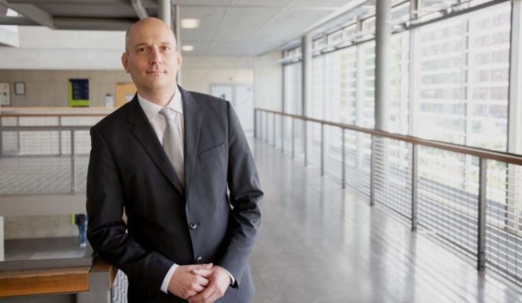 Im Rahmen seiner Professur wird sich Prof. Till Plönes der wissenschaftlichen...