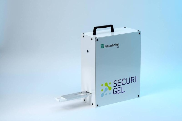 Mobiles Analysegerät, Foto: Fraunhofer IPT