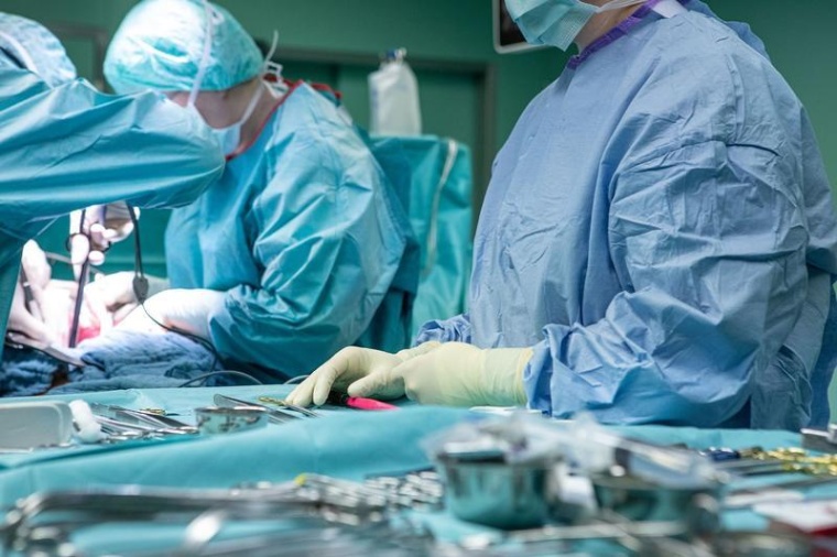 Ende Oktober 2022 transplantierten die Spezialisten die 1.000. Leber am UKR....