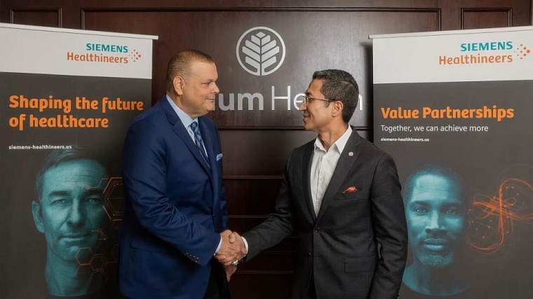 Dave Pacitti (links), Präsident und Leiter der Region Amerika bei Siemens...