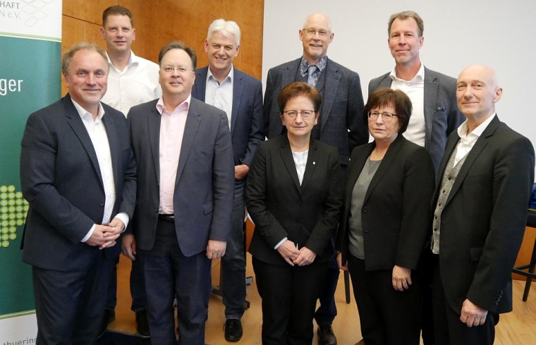 Der neu gewählte Vorstand der Landeskrankenhausgesellschaft Thüringen, Foto:...