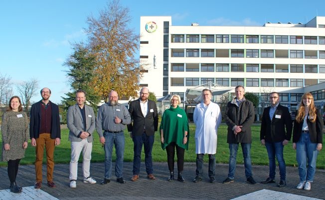 Die Projektbeteiligten freuten sich über den erfolgreichen Abschluss (v.l.):...