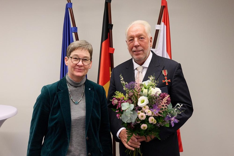 Wissenschaftssenatorin Ulrike Gote und Prof. Dr. Hanns-Christian Gunga, Foto:...
