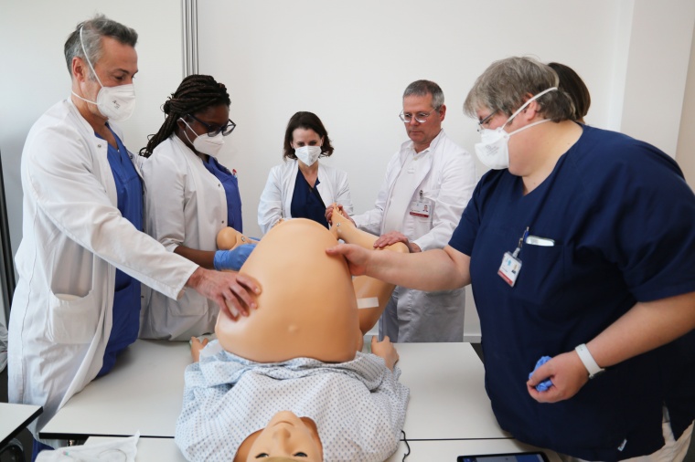 Das Team der Geburtshilfe am Klinikum Wetzlar unter der Leitung von Chefarzt...