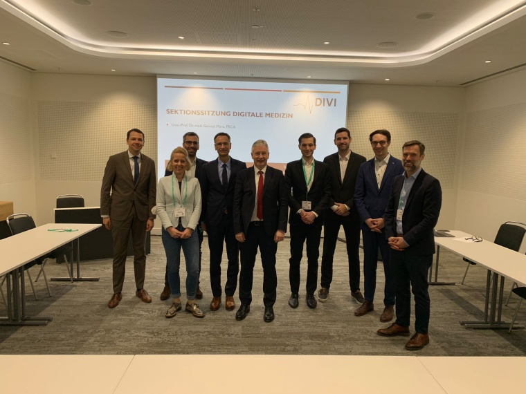 Die neun Gründungsmitglieder der DIVI-Sektion Digitale Medizin Foto: privat