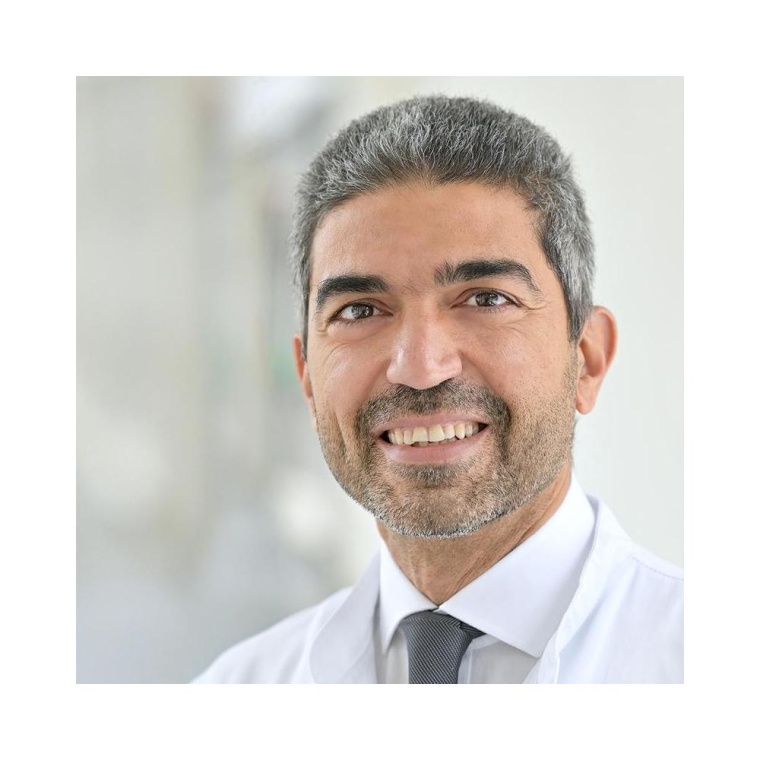 Priv.-Doz. Dr. med. Mahmoud Diab, Geschäftsführender Oberarzt der Klinik für...