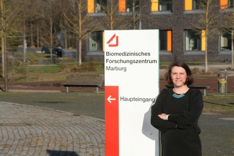 Die Biomedizinerin Prof. Dr. Mareike Lehmann untersucht am Institut für...