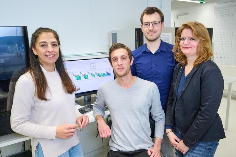 (v. li) Zeinab Abdullah, Konstantinos Symeonidis, Jasper Spitzer, Susanne V....